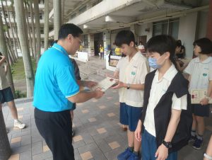 114學年度第2學期八年級第二次定期考成績優異頒獎代表照片